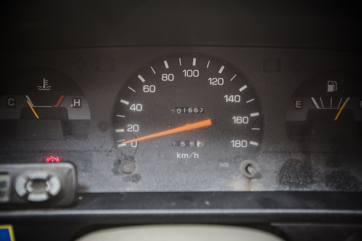 De Toyota Hilux van veehandelaar Jean Thilmany doet al meer dan 20 jaar trouw dienst aan zijn zijde. Goed voor 500.000 km!